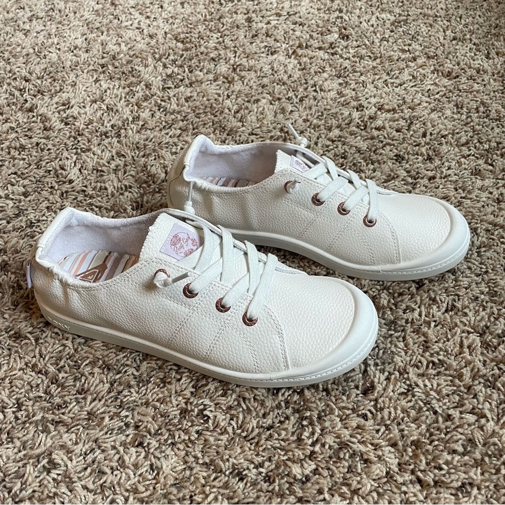 Womens Roxy Bayshore Plus Slip-On Casual Shoe - White